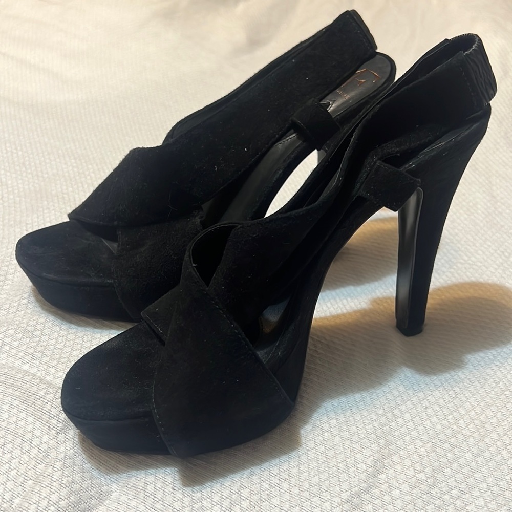 Diane Von Furstenberg Shoes Black Leather Elastic Back Heels 7M
